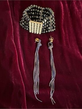 Navy Blue Beaded Bracelet with Rhinestone Accent & Long Navy Tassel Earrings